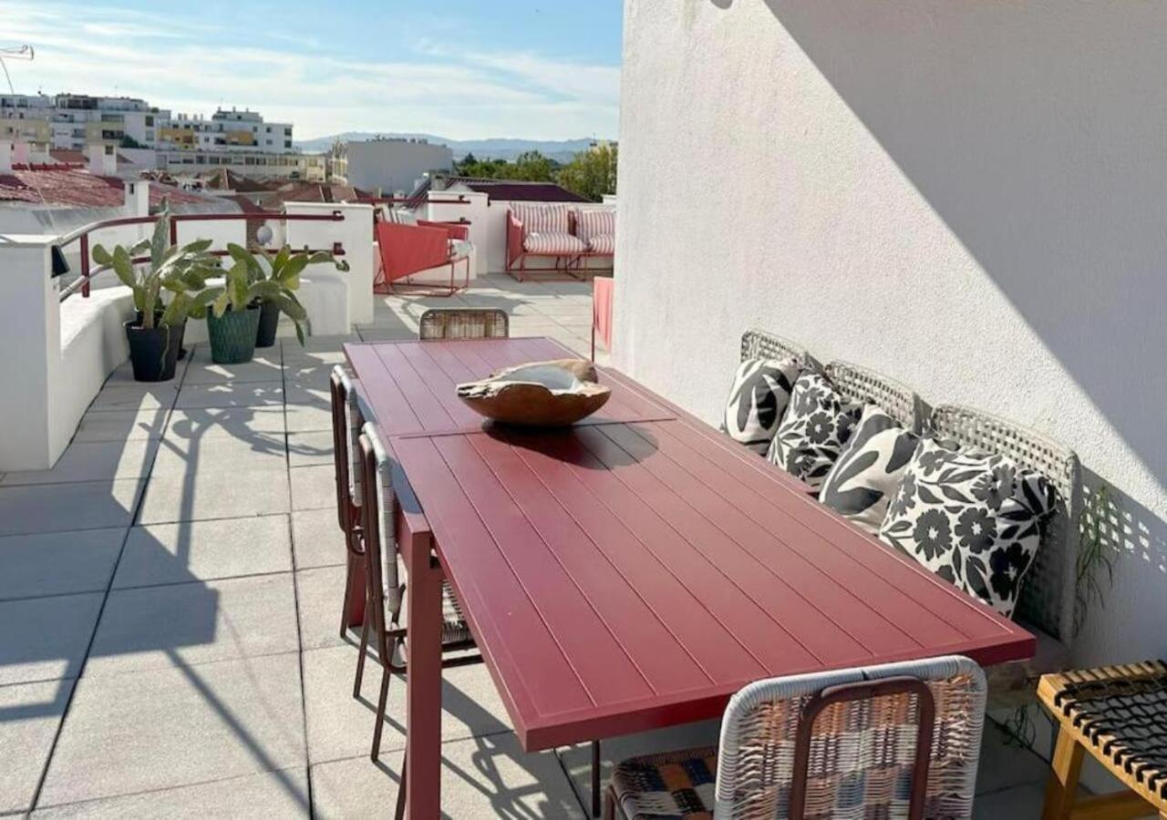 Groovy Caparica Gem With Large Sunny Terrace Apartment Costa de Caparica Luaran gambar