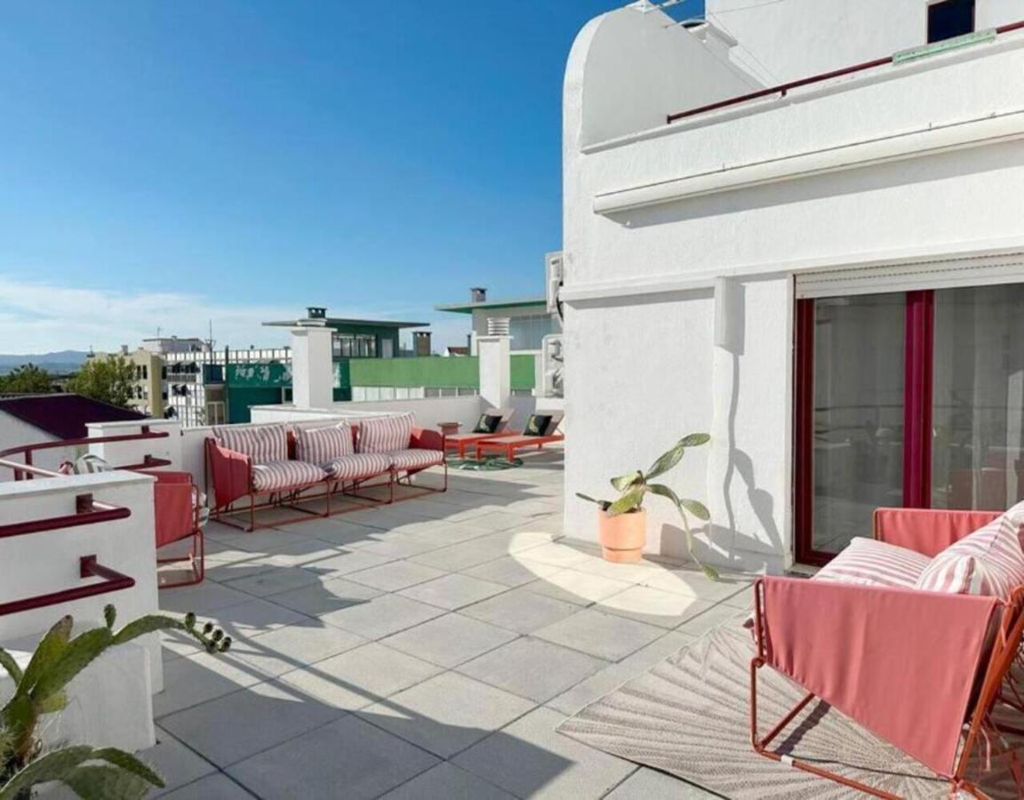 Groovy Caparica Gem With Large Sunny Terrace Apartment Costa de Caparica Luaran gambar