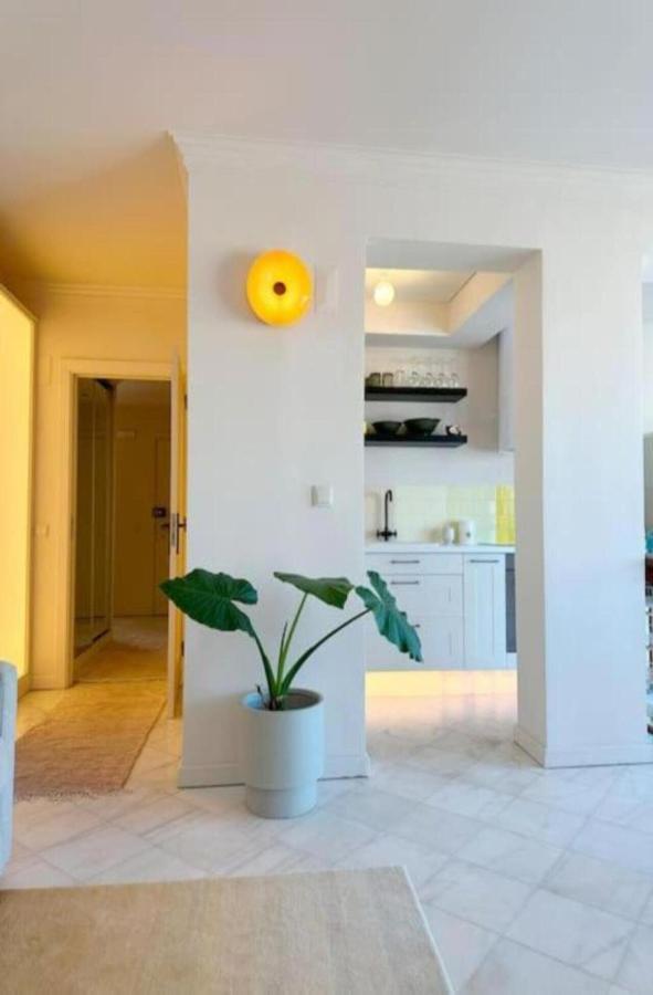Groovy Caparica Gem With Large Sunny Terrace Apartment Costa de Caparica Luaran gambar