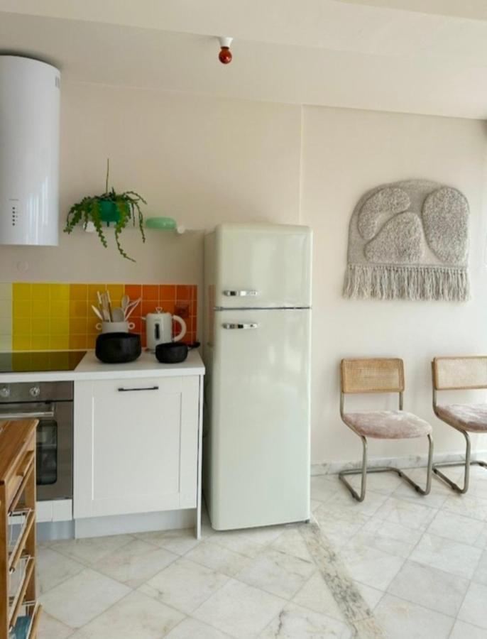 Groovy Caparica Gem With Large Sunny Terrace Apartment Costa de Caparica Luaran gambar